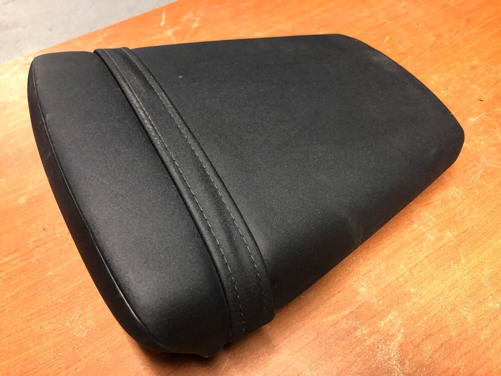 Sella posteriore Yamaha R6 1999 - 2002 (4)