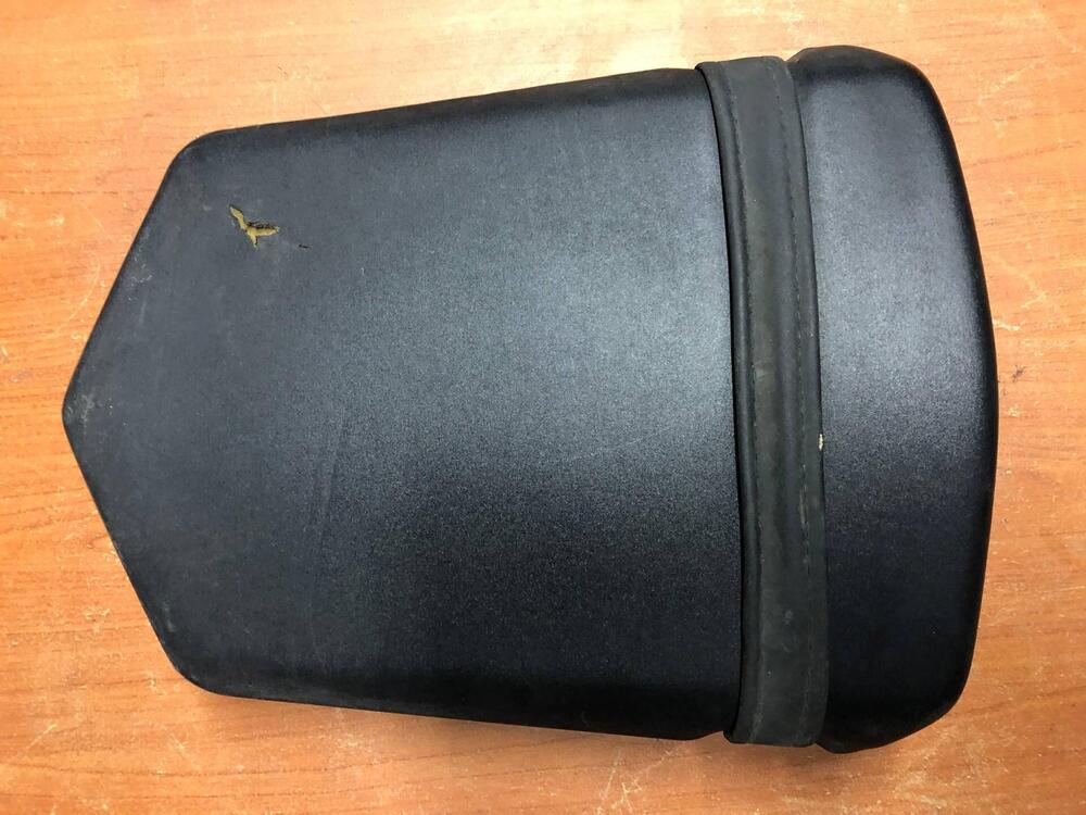 Sella posteriore Yamaha R1 2000 - 2001 (7)