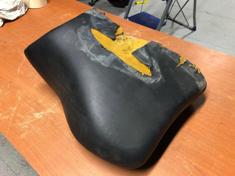 Sella anteriore Suzuki SV 650 1999 - 2002 (3)