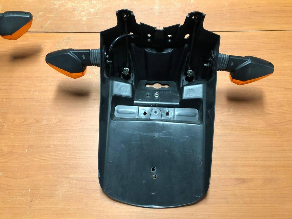 Portatarga Suzuki GSX-R 1000 2003 - 2004 (5)