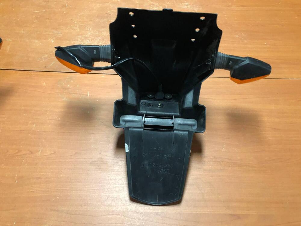 Portatarga Suzuki GSX-R 600 - 750 2004 - 2005 (6)