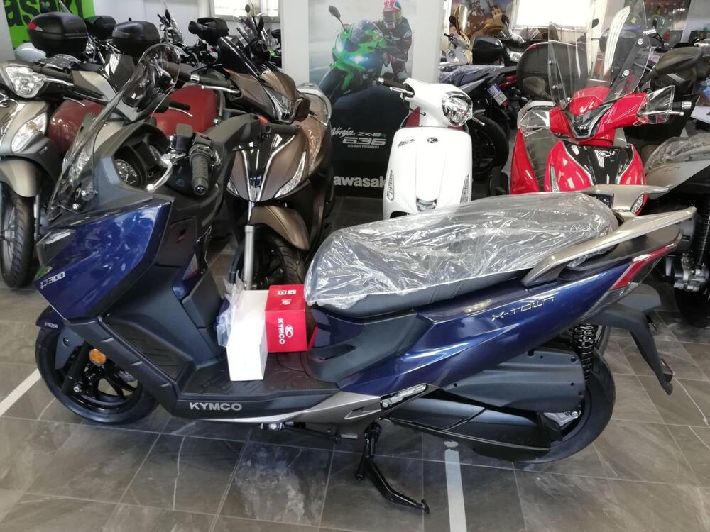 Kymco X-Town 300i City (2021 - 25) (2)