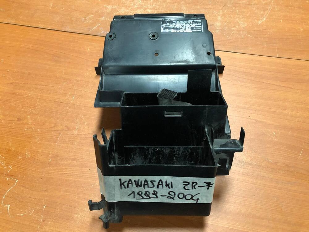 Sottocoda Kawasaki ZR-7 1999 - 2004 (2)
