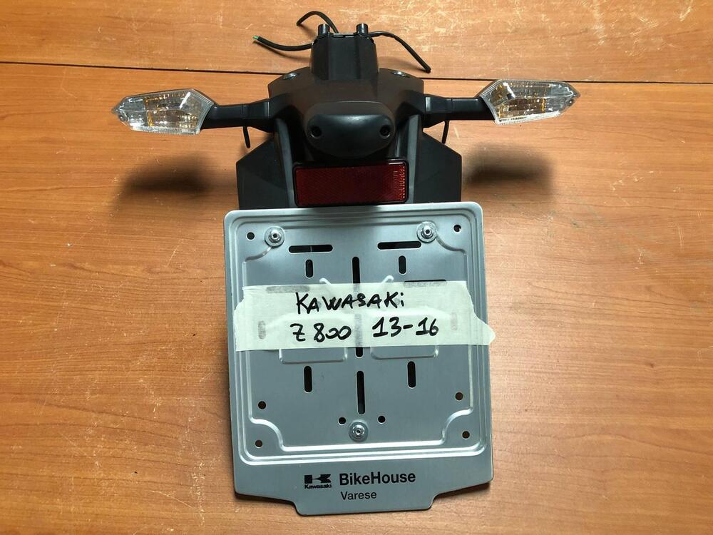 Portatarga con frecce Kawasaki Z 800 2013 - 2016 (6)