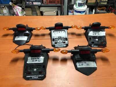 Portatarga con frecce Yamaha FZ6 - FZ6 Fazer 04-10