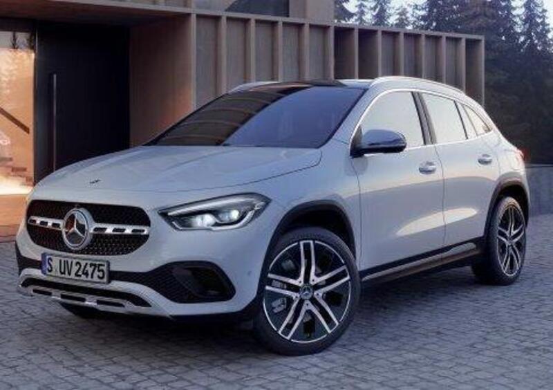 La nuova Mercedes GLA in offerta: promo a 50 &euro; mese per il Crossover top