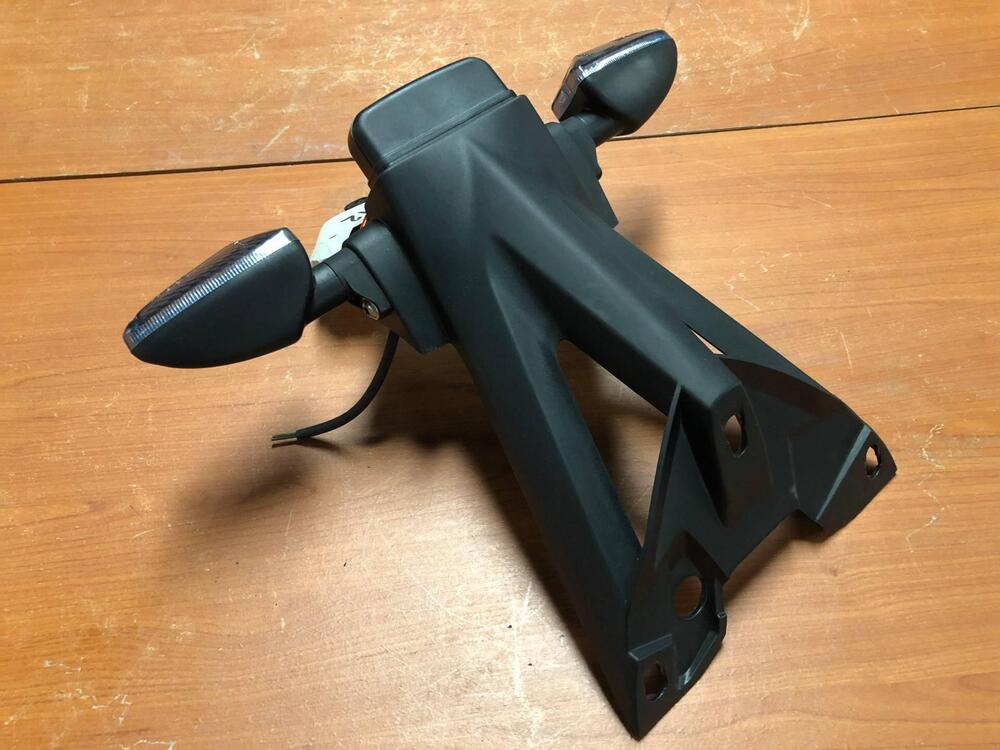 Portatarga con frecce BMW S 1000 RR 2009 - 2012 (3)