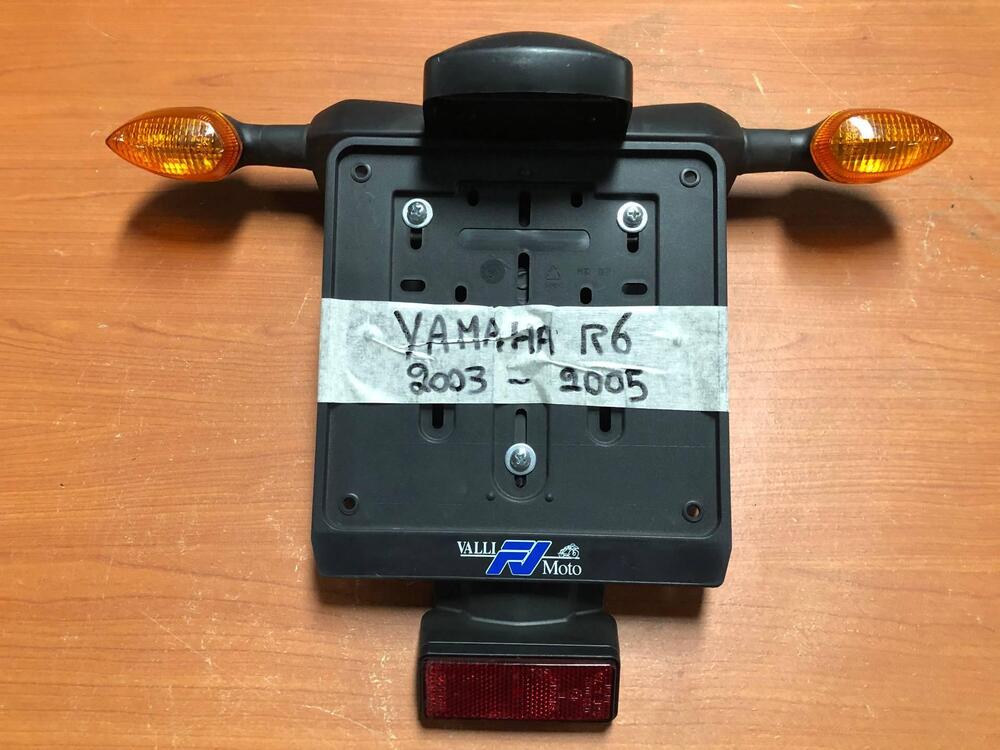 Portatarga con frecce Yamaha R6 2003 - 2005