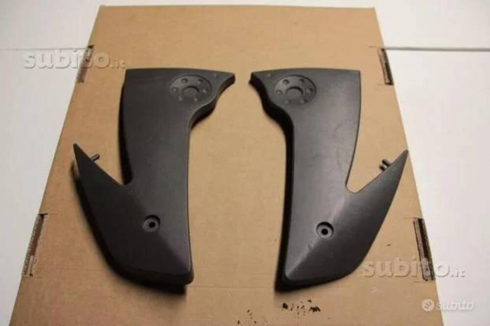 Fianchetti laterali per Kawasaki Er-6n anni 05-08