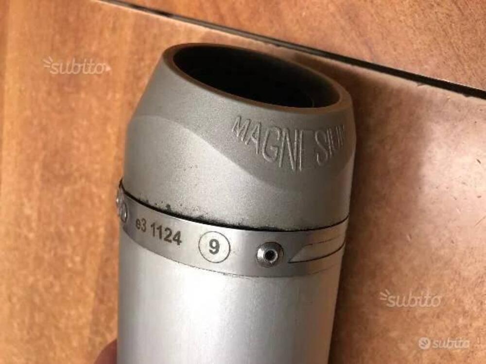 Terminale di scarico QD Triumph Tiger 1050 (4)