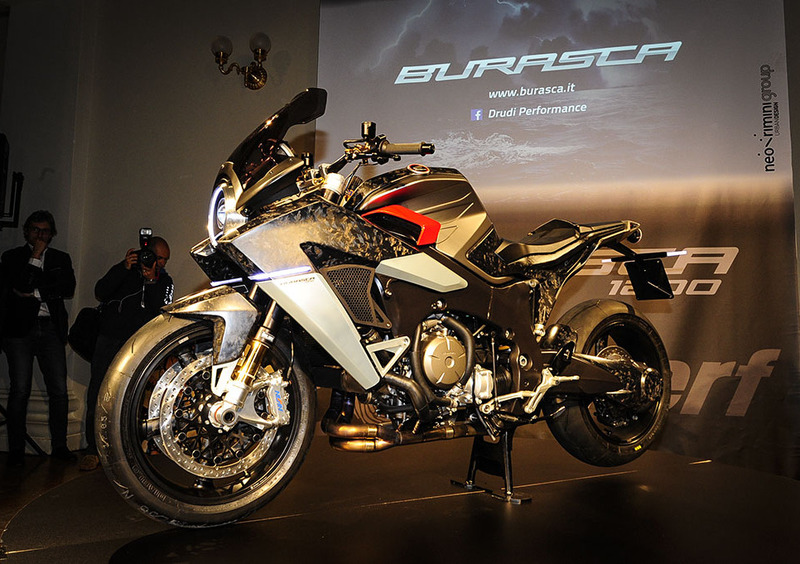 Svelata la &quot;Burasca 1200&quot;, la moto disegnata da Aldo Drudi
