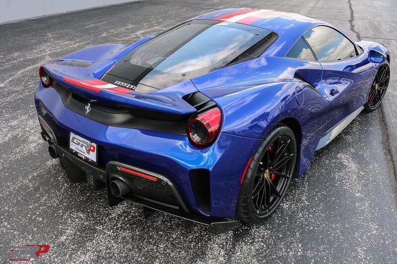 Ferrari 488 Pista, in vendita a 485.000 dollari un esemplare che strizza l&#039;occhio agli USA