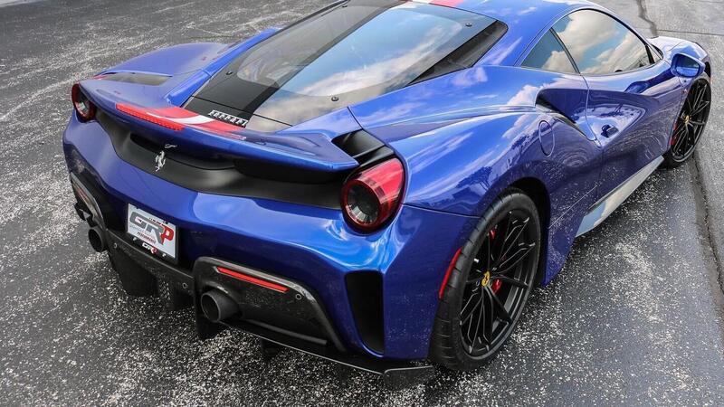 Ferrari 488 Pista, in vendita a 485.000 dollari un esemplare che strizza l&#039;occhio agli USA