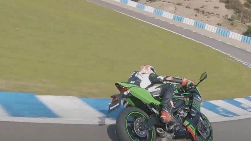 Kawasaki Ninja ZX-25R, con Rea a Jerez