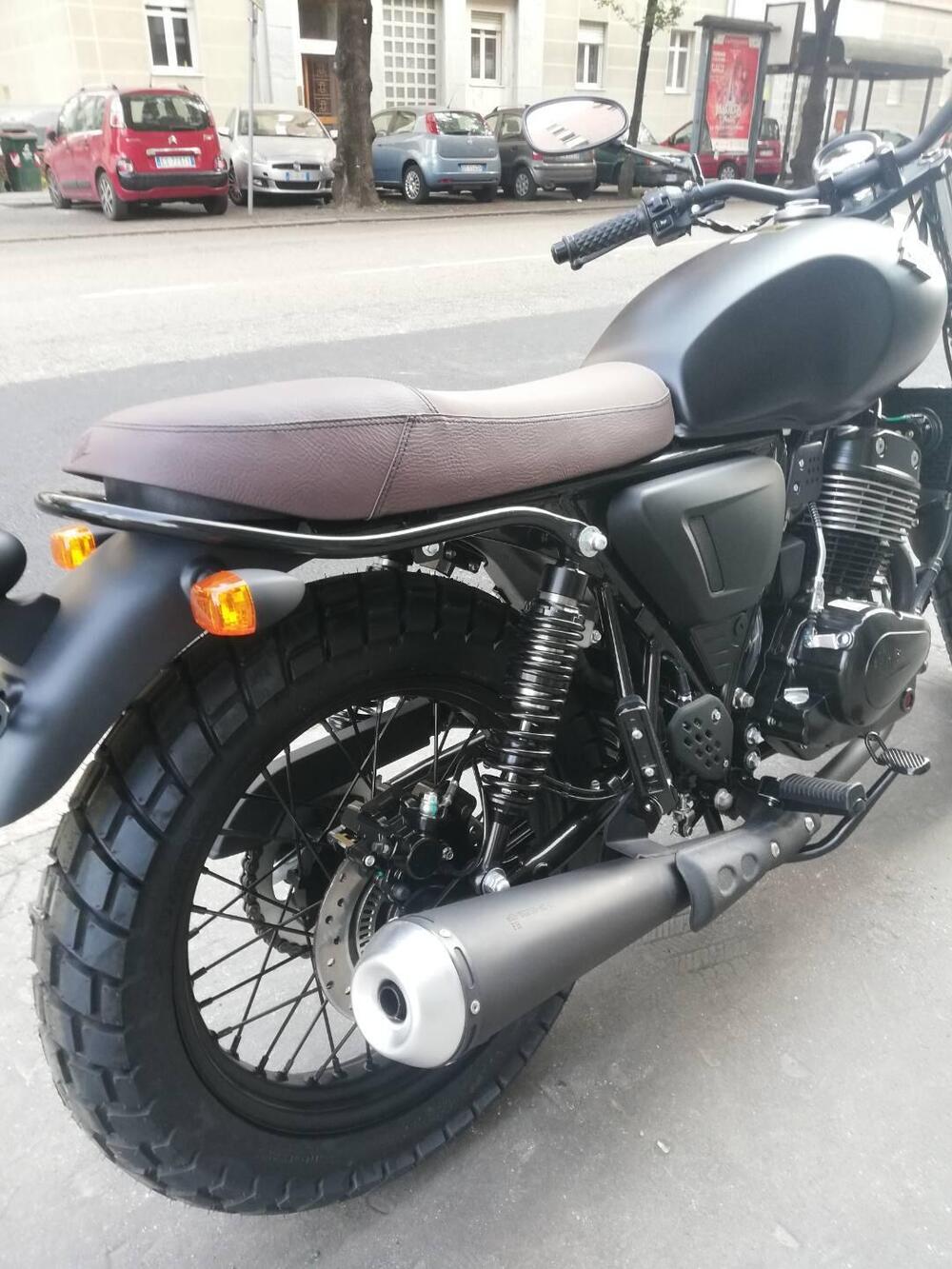 Archive Motorcycle AM 90 250 Scrambler (2022 - 26) (11)