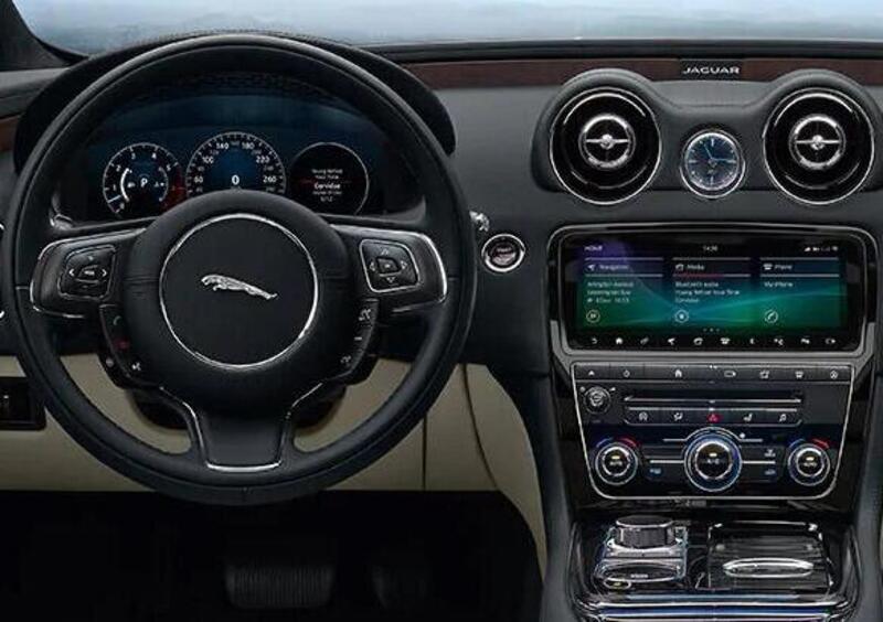 Jaguar XJ (2009-20) (11)