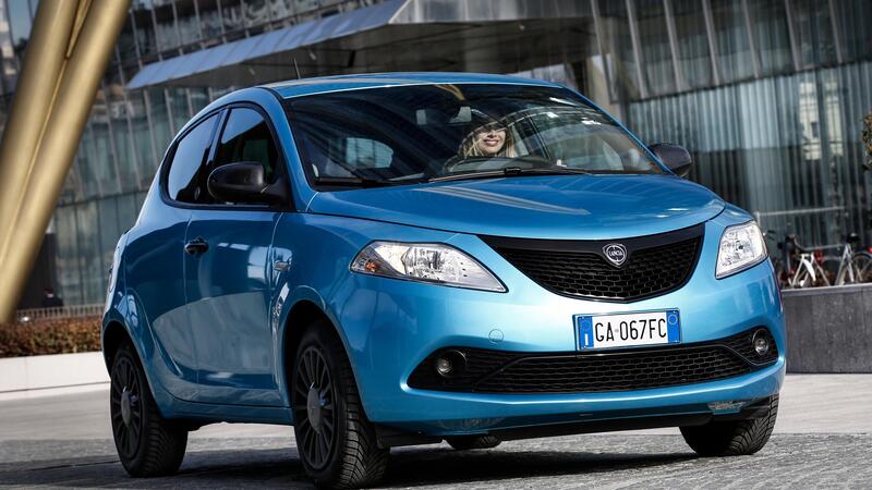 Lancia Ypsilon Hybrid | Il sistema a 12 volt promette risparmio... [Video]