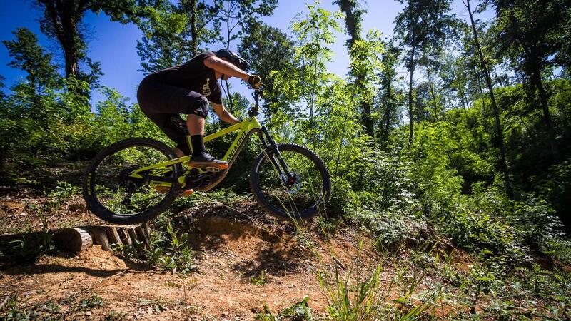 Santa Cruz Heckler, test e review della prima eBike del brand californiano