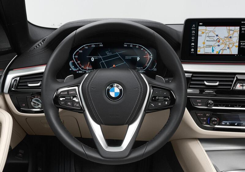 BMW Serie 5 Touring (2017-24) (11)