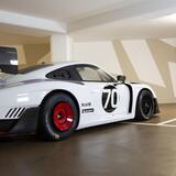 All'asta la Porsche 935 2/77 livrea Martini: ma sotto sotto è una 911 GT2 RS 4