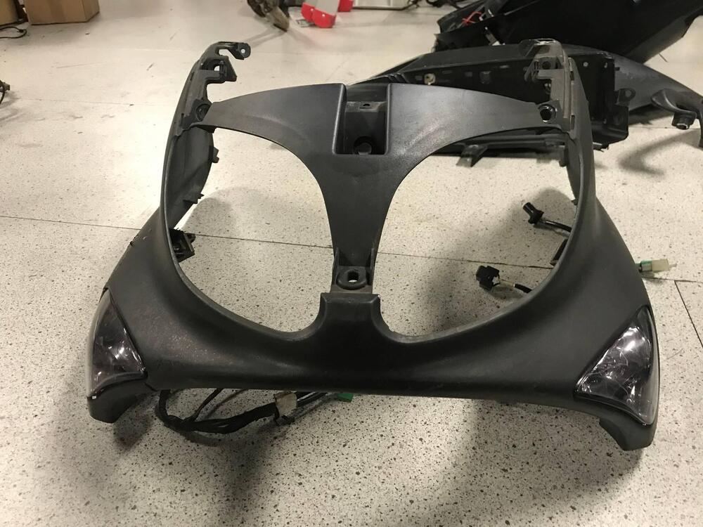 Serie completa carene Yamaha T-Max '01-'03 (6)