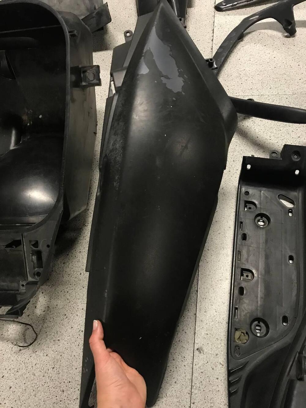 Serie completa carene Yamaha T-Max '01-'03 (10)