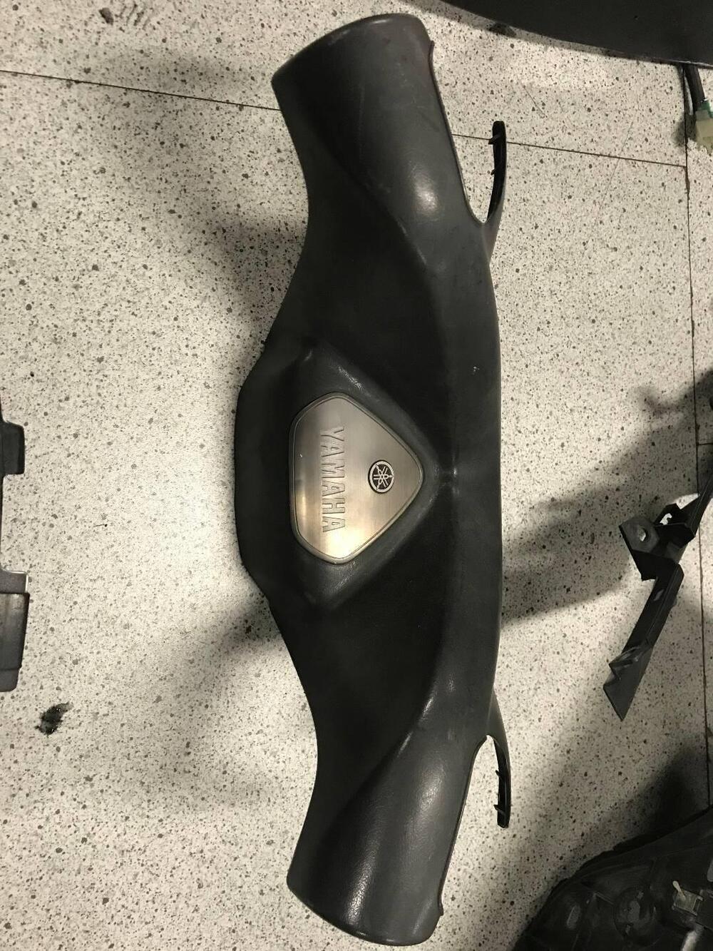 Serie completa carene Yamaha T-Max '01-'03 (16)