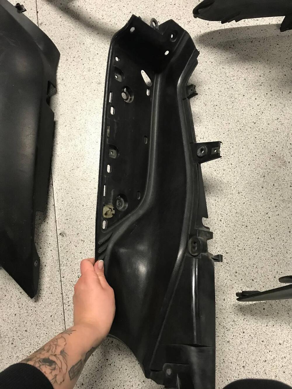 Serie completa carene Yamaha T-Max '01-'03 (18)