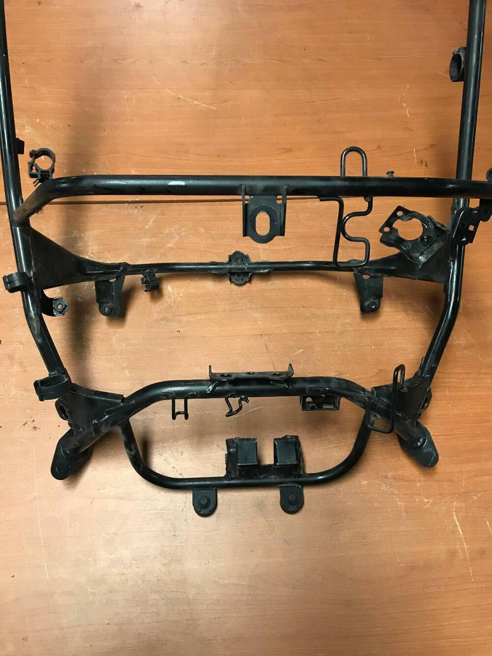 Telaietto anteriore Yamaha T-Max '01-'03 (3)