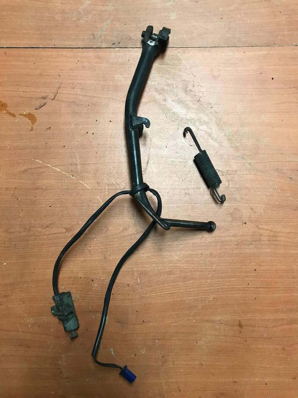 Cavalletto laterale con sensore Yamaha T-Max (2)