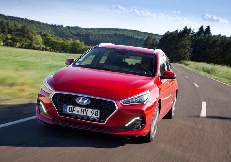 Hyundai i30 Station Wagon (2017-->>) (39)