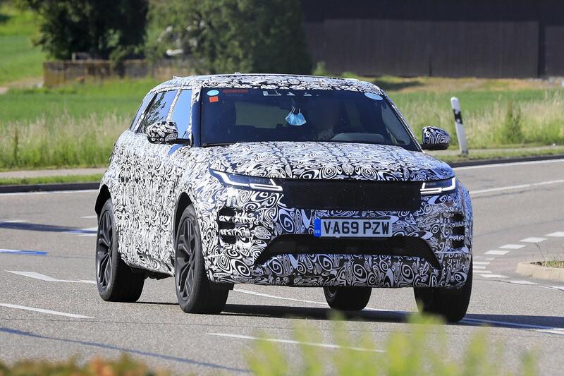 Land Rover Evoque: sar&agrave; anche 7 posti [Foto spia]