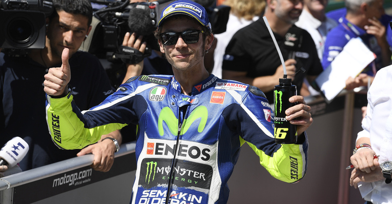 MotoGP 2016. Rossi: &quot;Marquez e Lorenzo stanno rosicando&quot;