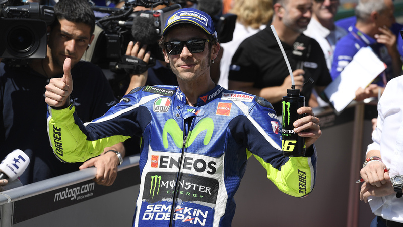 MotoGP 2016. Rossi: "Marquez e Lorenzo stanno rosicando"
