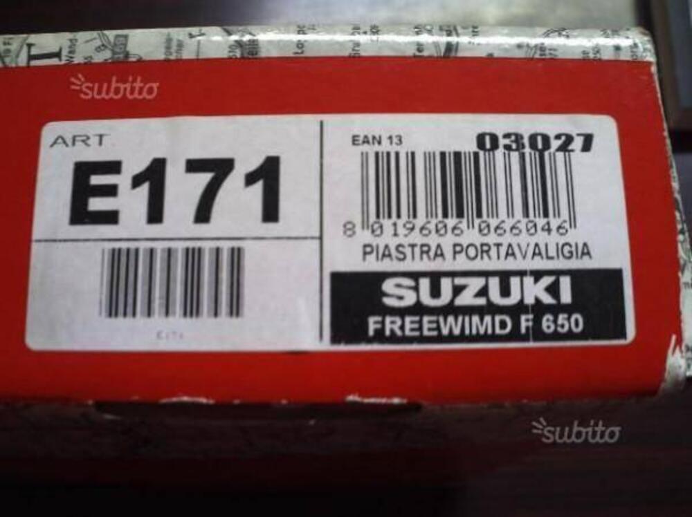 PIASTRA PORTAPACCHI SUZUKI FREEWIND F 650 Givi