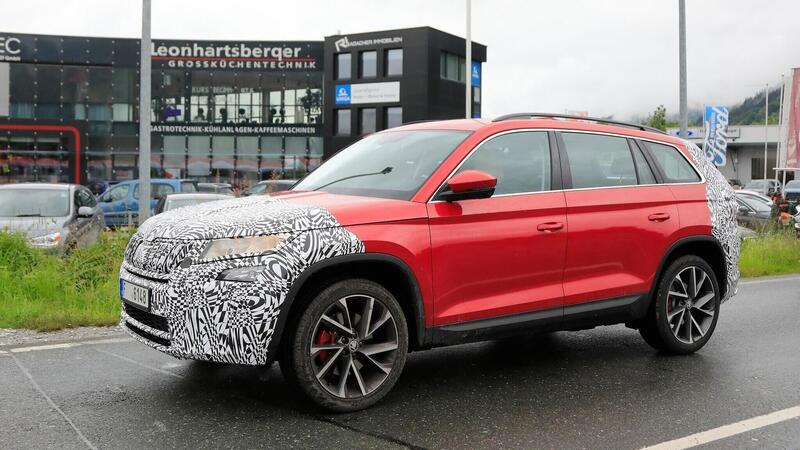 Skoda Karoq e Kodiaq verso il restyling [Foto spia]