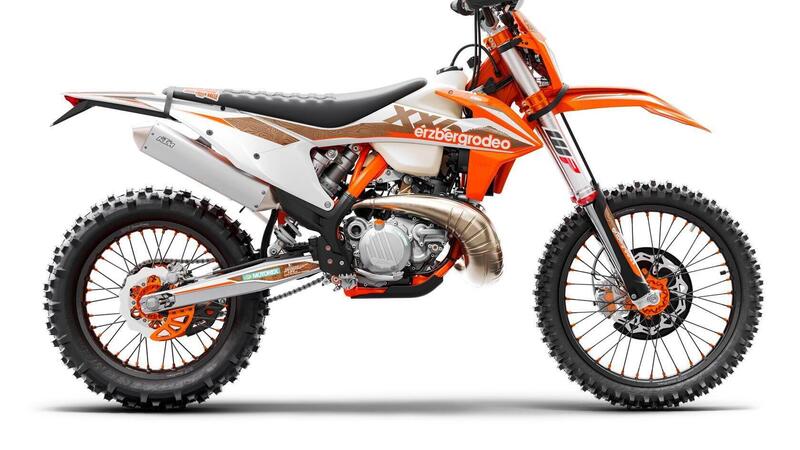 KTM gamma Enduro EXC 2021. Novit&agrave; per motori e sospensioni