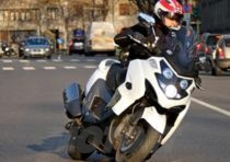 Kymco MyRoad 700i 