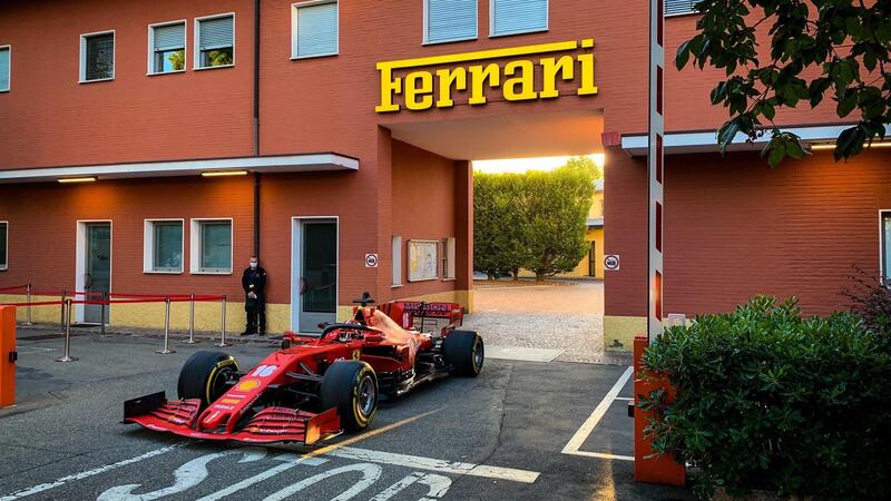 F1, Leclerc d&agrave; il buongiorno a Maranello con il rombo della SF1000 [Video]