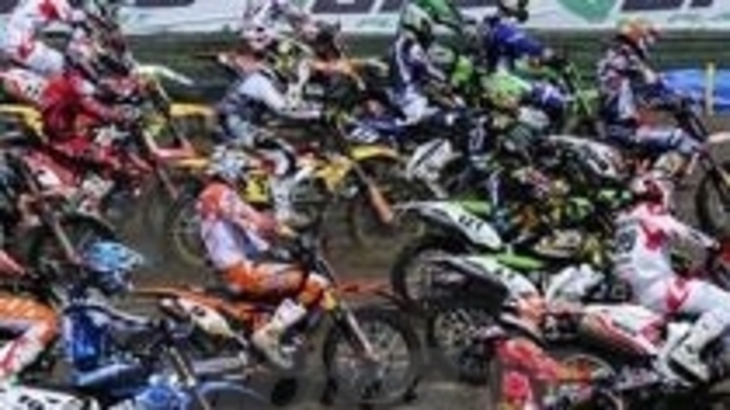 Mondiale Motocross MX1 e MX2 a Kegums. Gli orari TV del GP della Lettonia 2012  