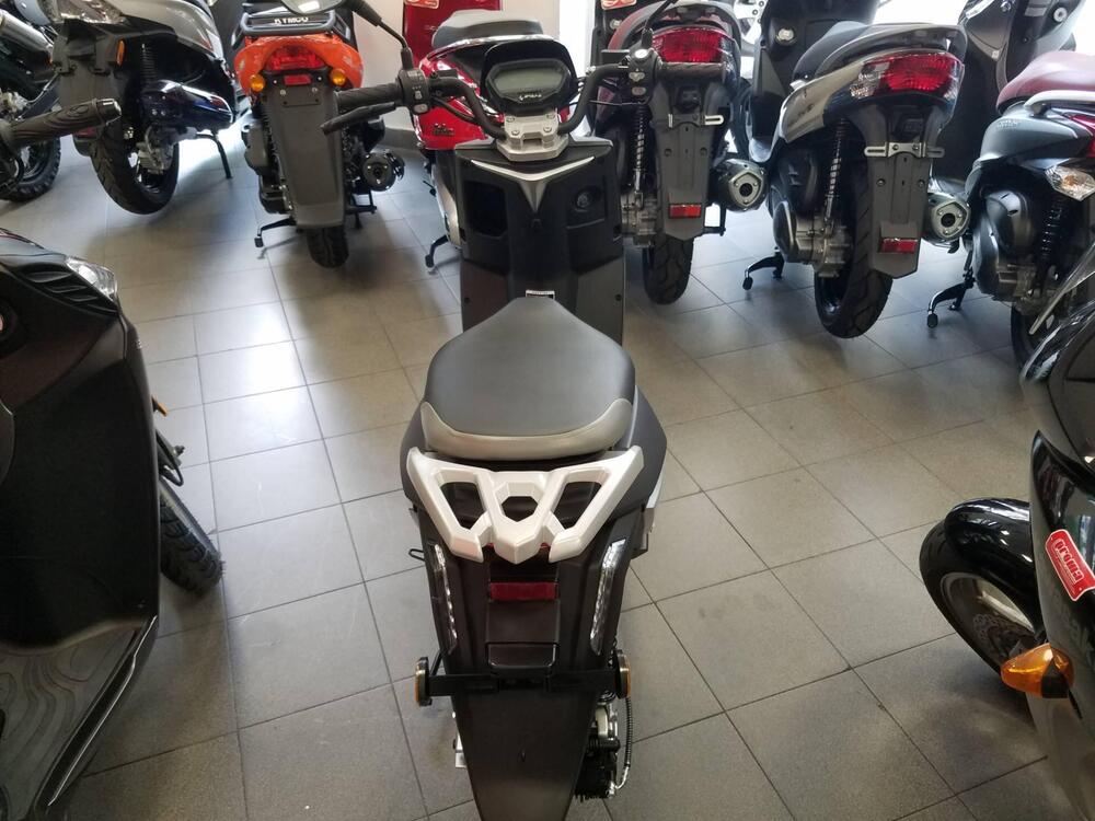 Lifan E3+ (2021 - 25) (3)