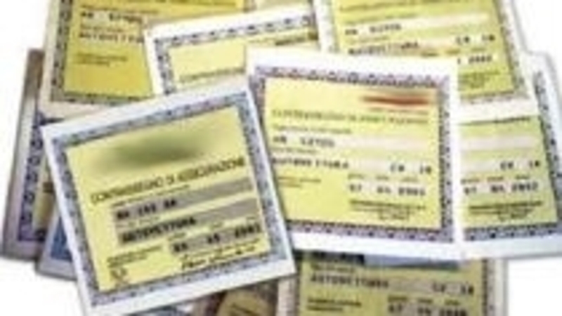 Assicurazioni: obbligatori tre preventivi 