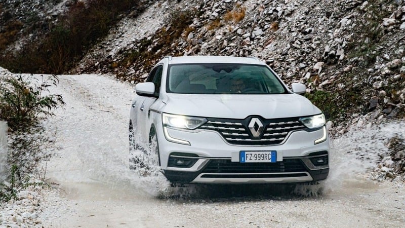 Renault Koleos: restyling di mezz&#039;et&agrave; e tanto tanto comfort [Video]