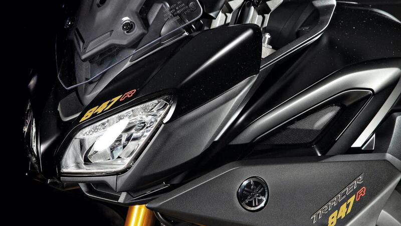 Yamaha Tracer 847R: special extra dark [AGGIORNATO]