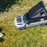 Vacanze da inarrestabili: per la nuova Land Rover Defender c'è pure la tenda da tetto 3