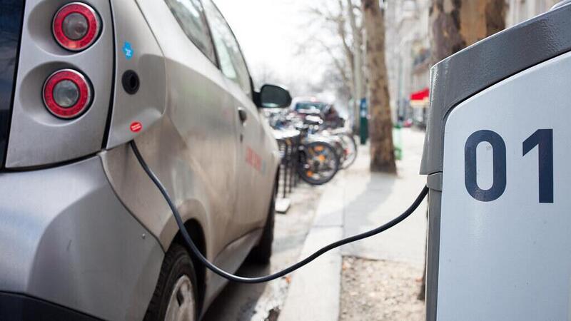 Tanta energia quanto basta: dati confermano che la rete italiana pu&ograve; accogliere milioni di auto elettriche