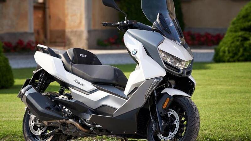 BMW C400 X e C400GT Online Edition: vendita promozionale sul web