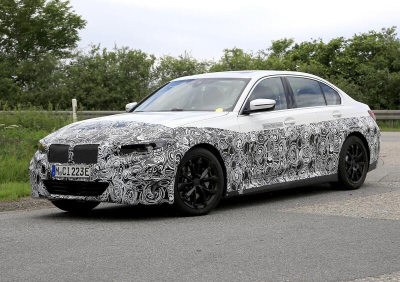 BMW Serie 3: sar&agrave; anche elettrica [Foto spia]