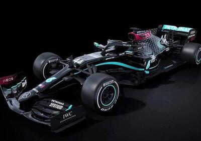 F1: la Mercedes W11 si veste di nero contro il razzismo