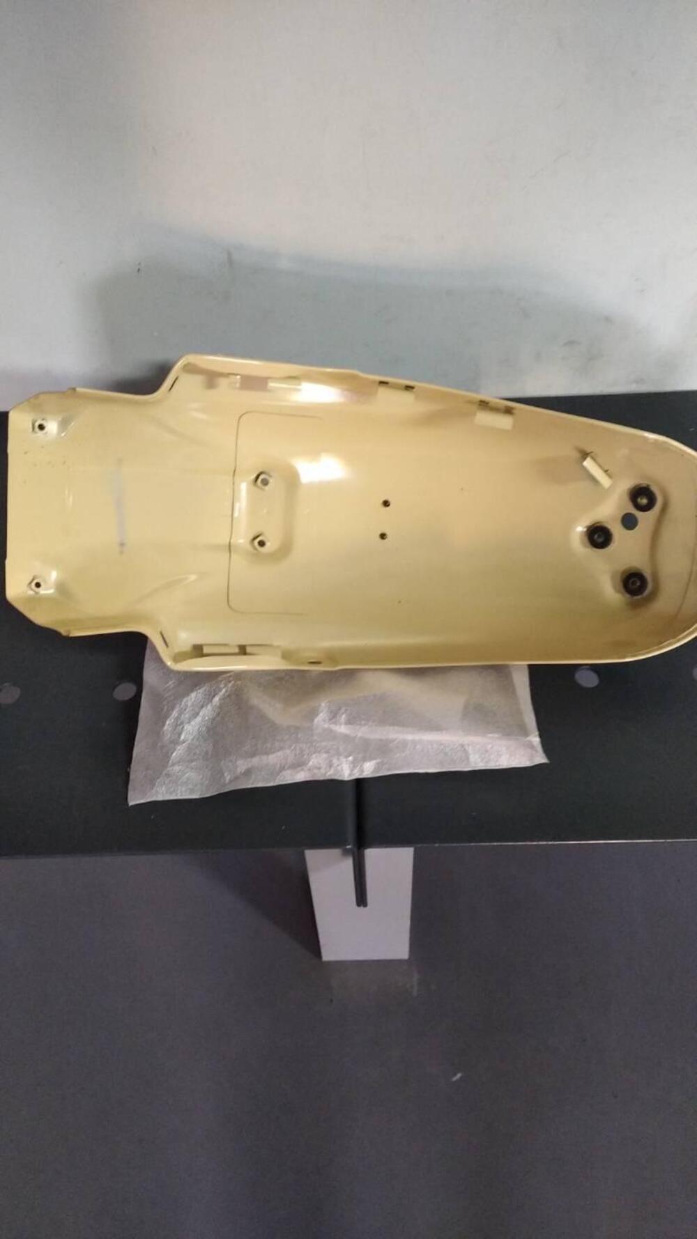 PARAFANGO POSTERIORE ORIGINALE YAMAHA XV535 (2)